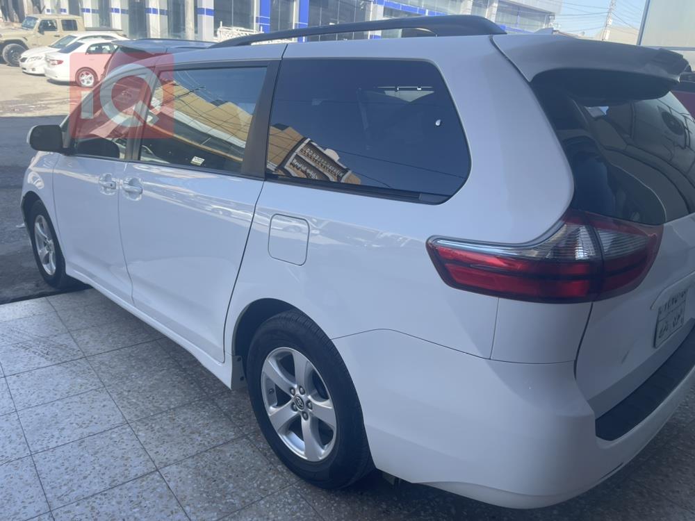 Toyota Sienna